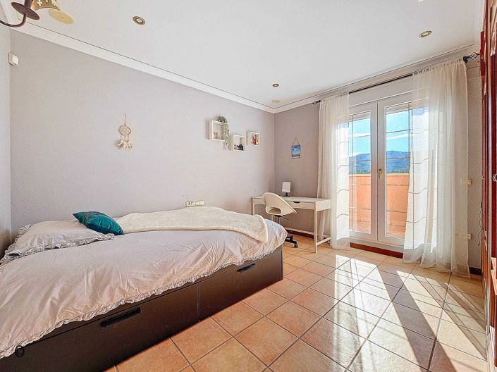 Image No.32-6 Bed Villa for sale