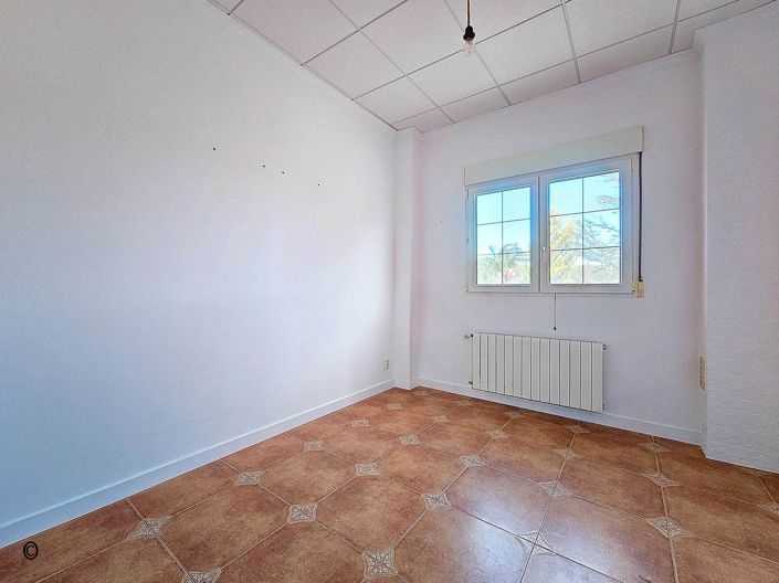 Image No.41-6 Bed Villa for sale