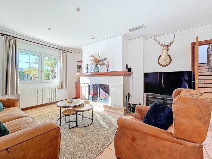 Image No.5-6 Bed Villa for sale