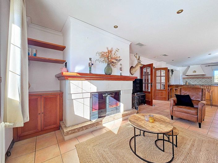 Image No.6-6 Bed Villa for sale