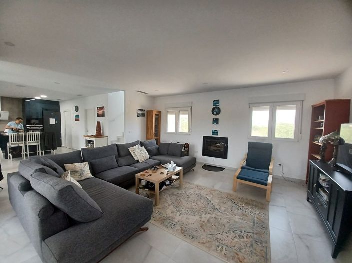 Image No.20-6 Bed Villa for sale