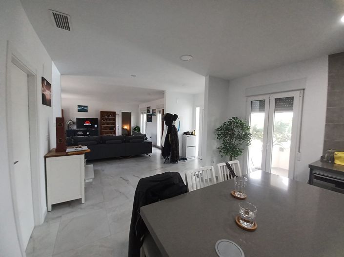 Image No.29-6 Bed Villa for sale