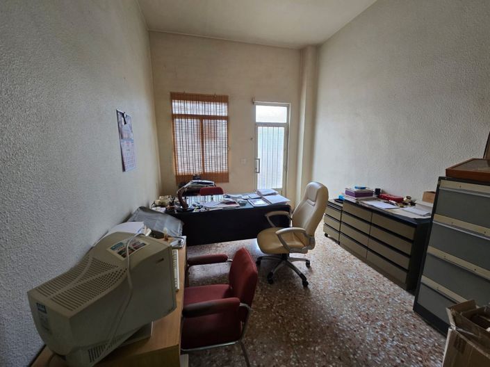 Image No.8-4 Bed Townhouse for sale