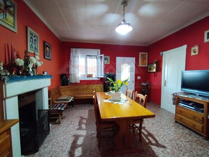 Image No.10-4 Bed Country House for sale