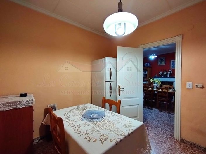 Image No.21-4 Bed Country House for sale