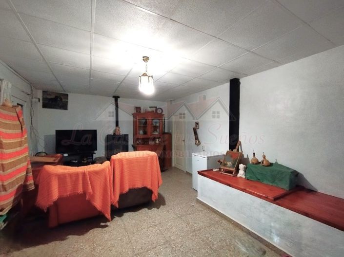 Image No.24-4 Bed Country House for sale