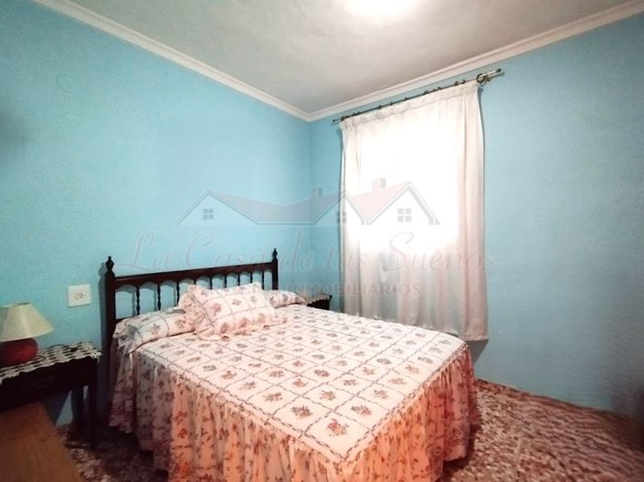 Image No.28-4 Bed Country House for sale