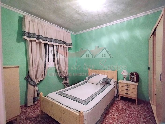 Image No.33-4 Bed Country House for sale