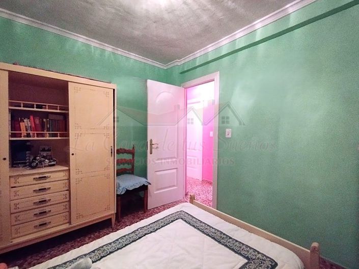 Image No.34-4 Bed Country House for sale