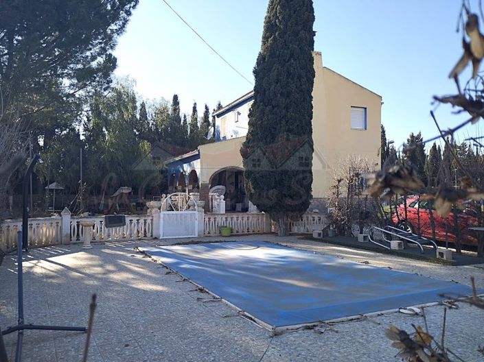 Image No.35-4 Bed Country House for sale