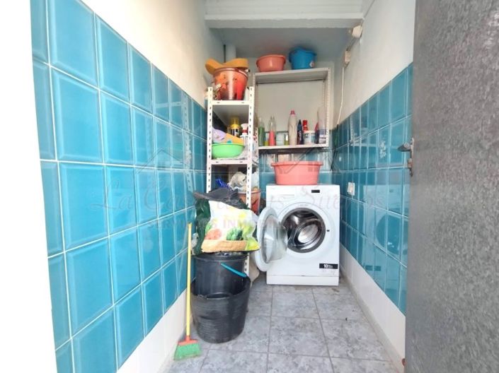 Image No.47-4 Bed Country House for sale