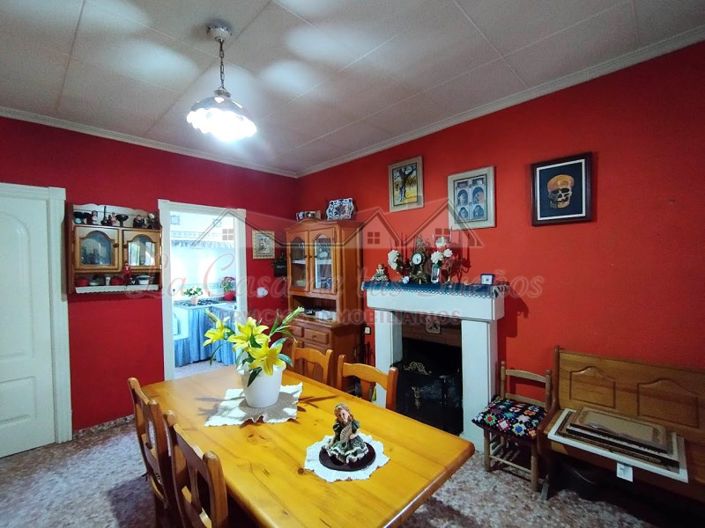 Image No.7-4 Bed Country House for sale