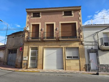 4 Bed Townhouse for sale