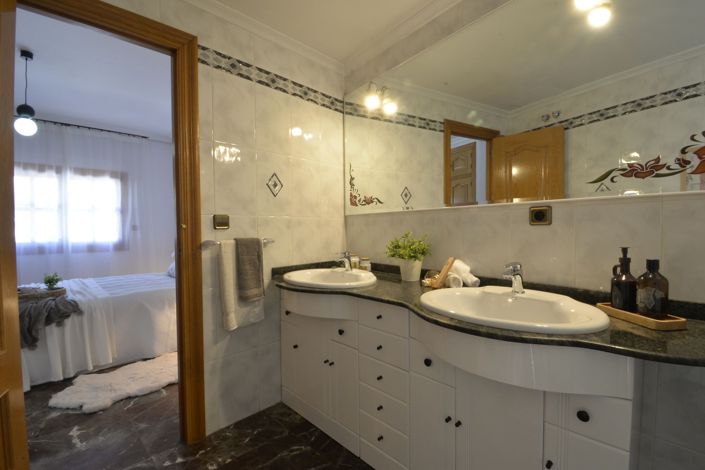 Image No.26-Maison de ville de 4 chambres à vendre à Sax