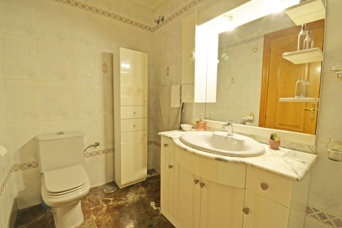 Image No.29-Maison de ville de 4 chambres à vendre à Sax