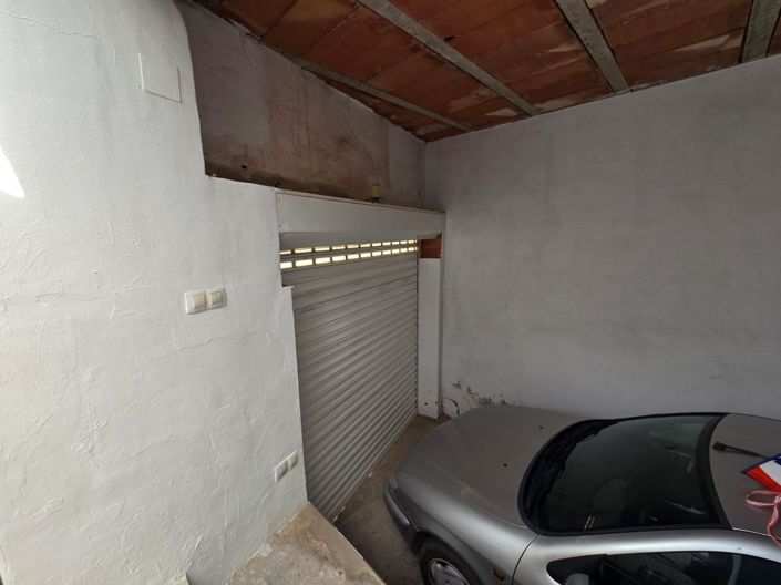 Image No.24-5 Bed Townhouse for sale