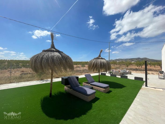 Image No.3-3 Bed Townhouse for sale