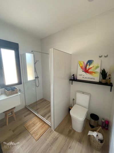 Image No.33-3 Bed Townhouse for sale