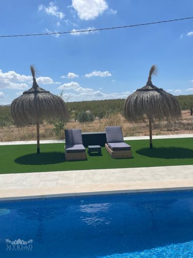 Image No.4-3 Bed Townhouse for sale