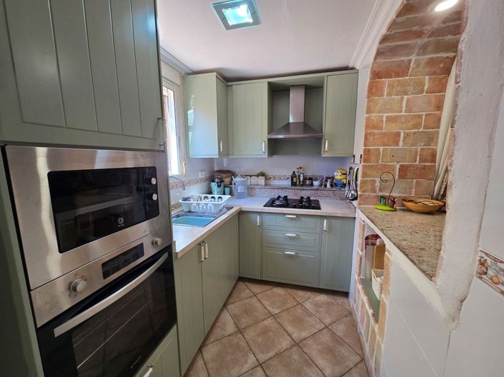 Image No.16-3 Bed Townhouse for sale