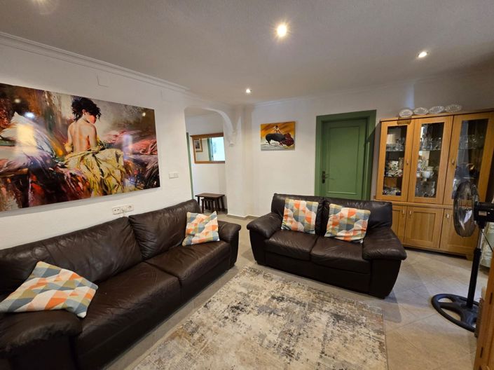 Image No.18-3 Bed Townhouse for sale