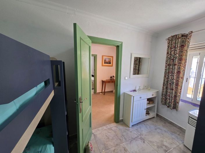 Image No.23-3 Bed Townhouse for sale