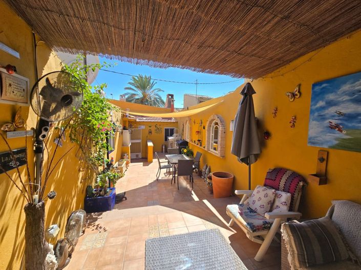 Image No.6-3 Bed Townhouse for sale