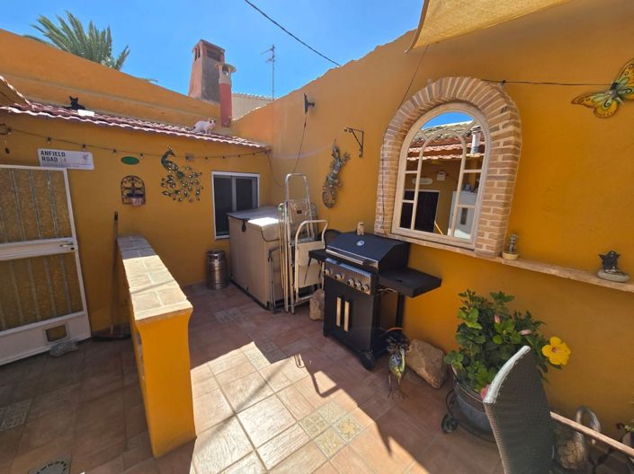 Image No.8-3 Bed Townhouse for sale