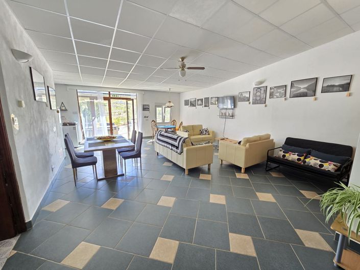 Image No.25-4 Bed Country House for sale