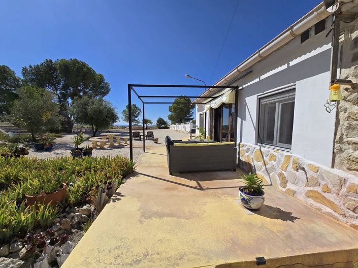 Image No.35-4 Bed Country House for sale