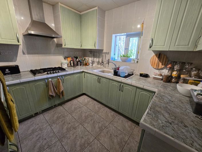 Image No.7-4 Bed Country House for sale