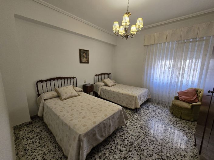 Image No.14-4 Bed Apartment for sale