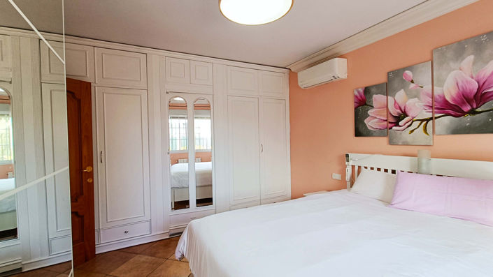 Image No.35-5 Bed Villa for sale