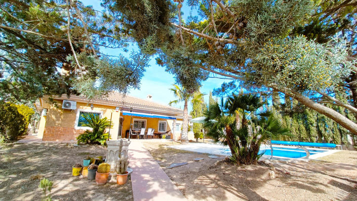 Image No.6-5 Bed Villa for sale