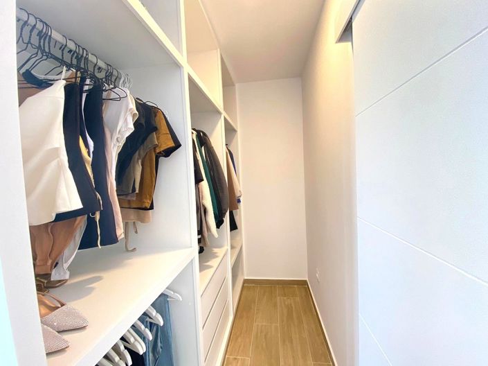 Image No.35-4 Bed Villa for sale