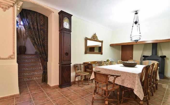 Image No.12-12 Bed Country House for sale