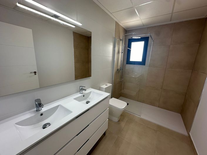 Image No.14-3 Bed Villa for sale