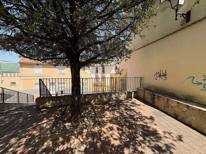 Image No.3-4 Bed Townhouse for sale