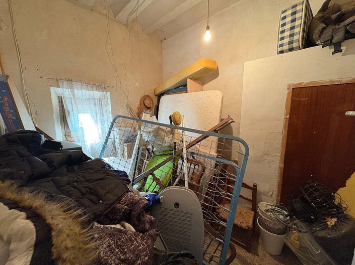 Image No.14-6 Bed Property for sale