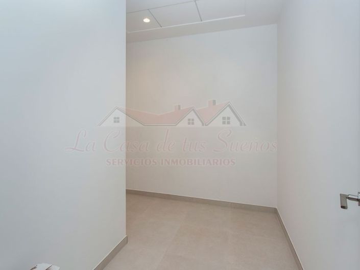 Image No.23-3 Bed Villa for sale