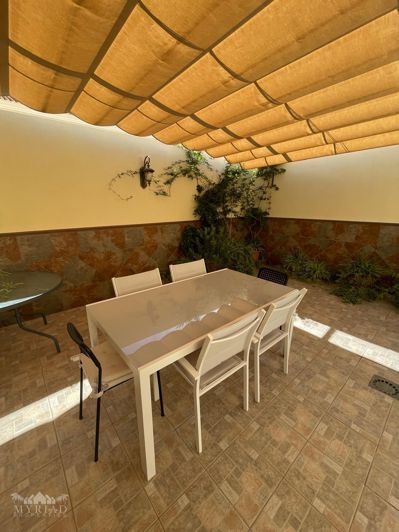 Image No.23-4 Bed Townhouse for sale