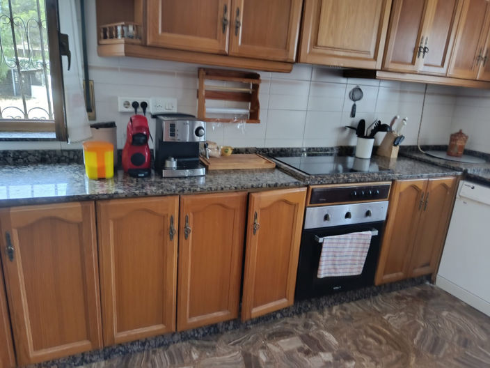 Image No.4-Maison de campagne de 8 chambres à vendre à Monóvar