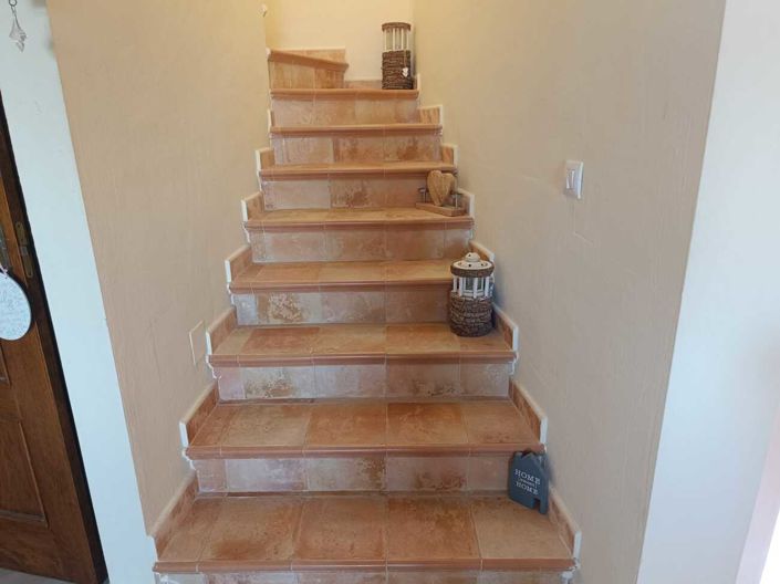 Image No.28-2 Bed Property for sale