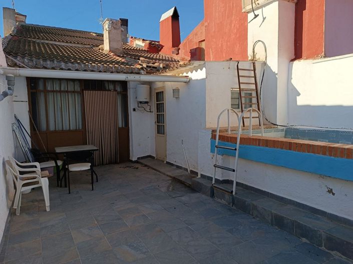 Image No.3-6 Bed Country House for sale