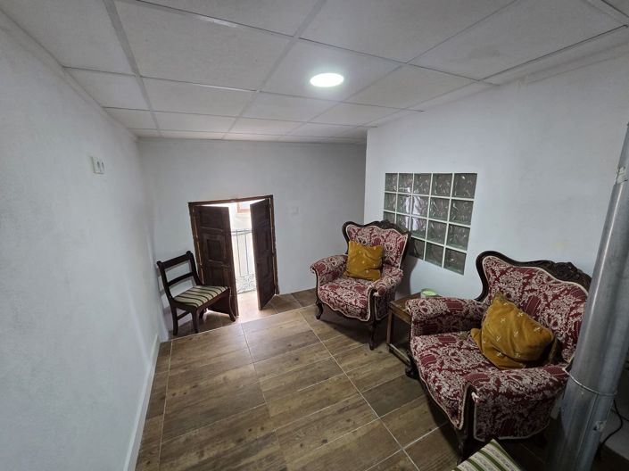 Image No.15-2 Bed Townhouse for sale