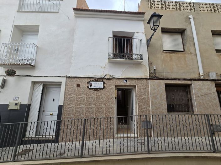 Image No.3-2 Bed Townhouse for sale