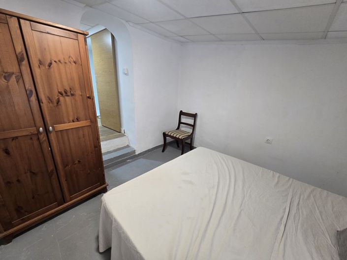 Image No.21-2 Bed Townhouse for sale