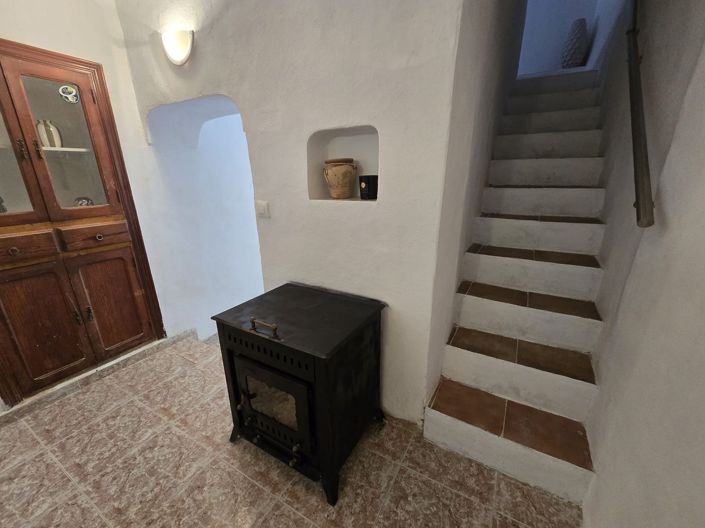 Image No.26-2 Bed Townhouse for sale