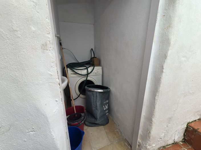 Image No.29-2 Bed Townhouse for sale