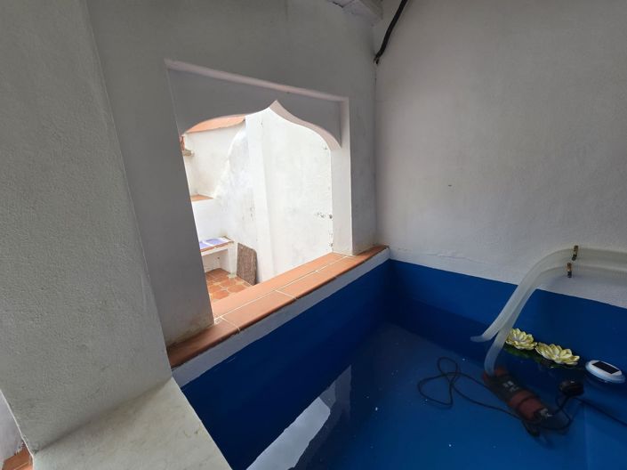 Image No.5-2 Bed Townhouse for sale